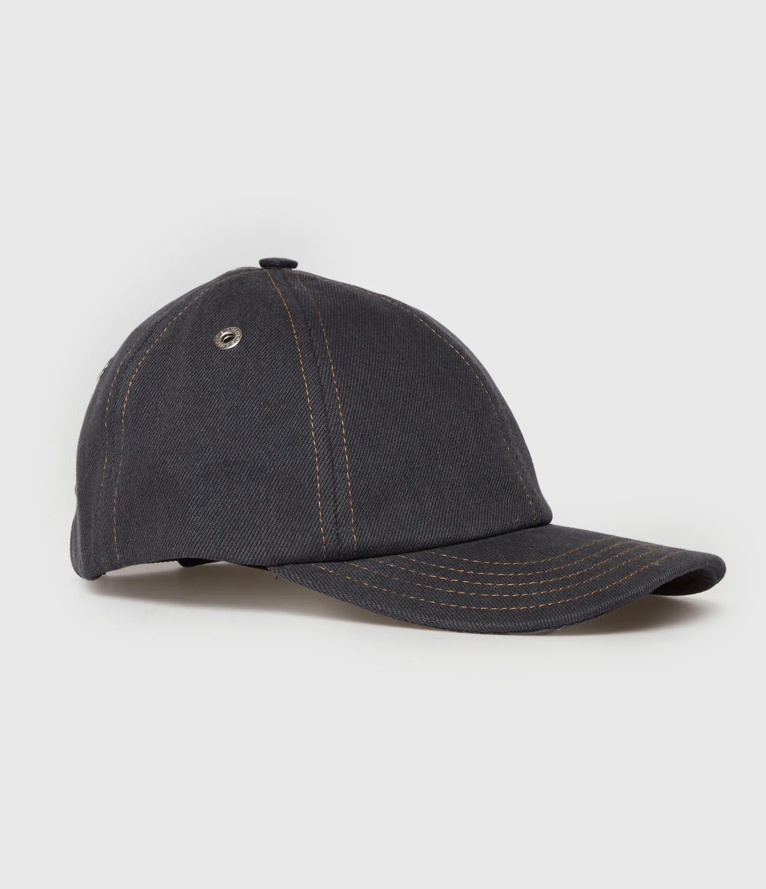 AMI PARIS Partager  Casquette Ami de Cœur Embossé Gris Foncé  