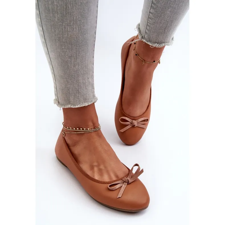 Ballerines En Cuir Écologique Avec Noeud Camel Sandelal brun