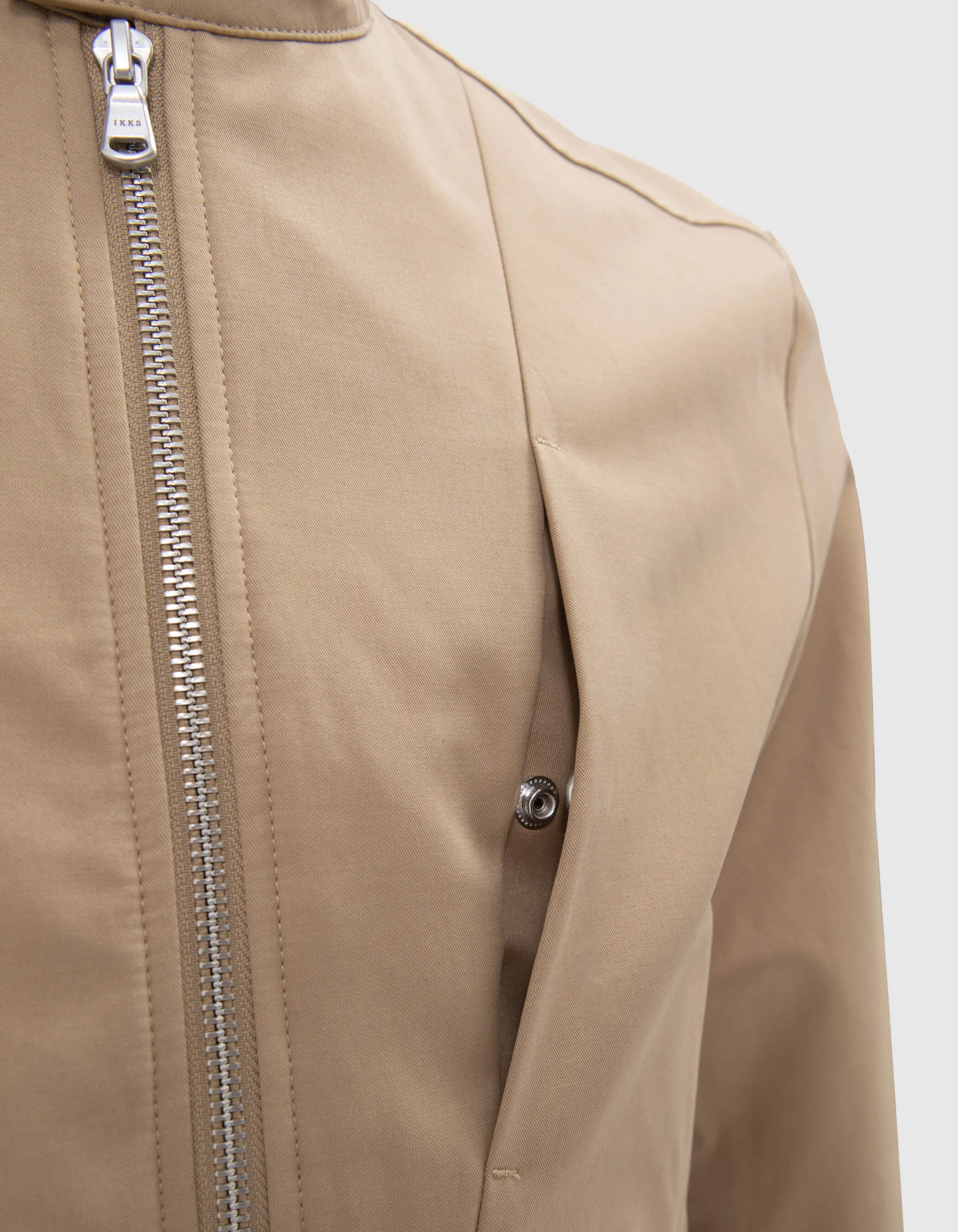 Blouson court beige poches zippées Homme