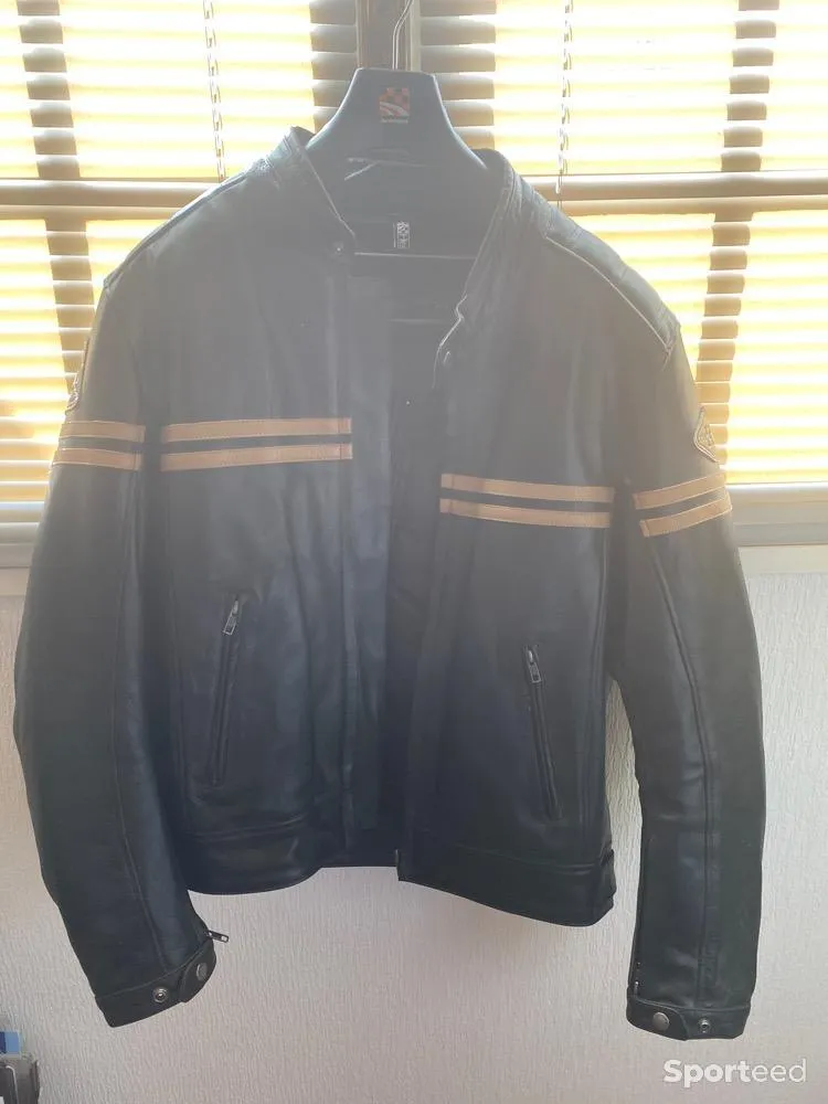 Blouson cuir moto Helstons d'occasion Ajouté le : 21/11/2021