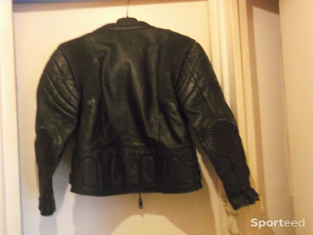 Blouson pour motard  d'occasion Ajouté le : 09/03/2024