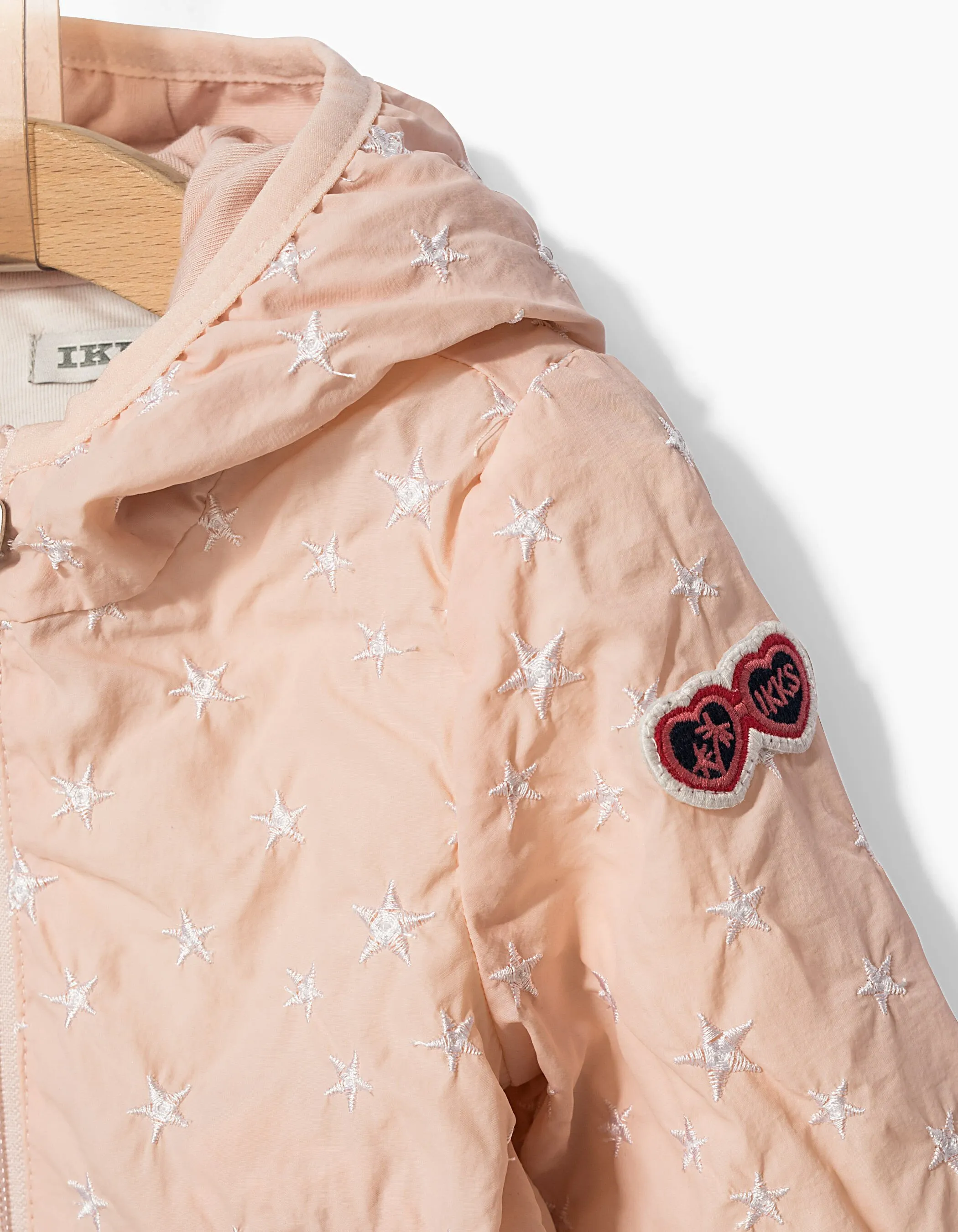 Blouson rose poudré brodé étoiles bébé fille