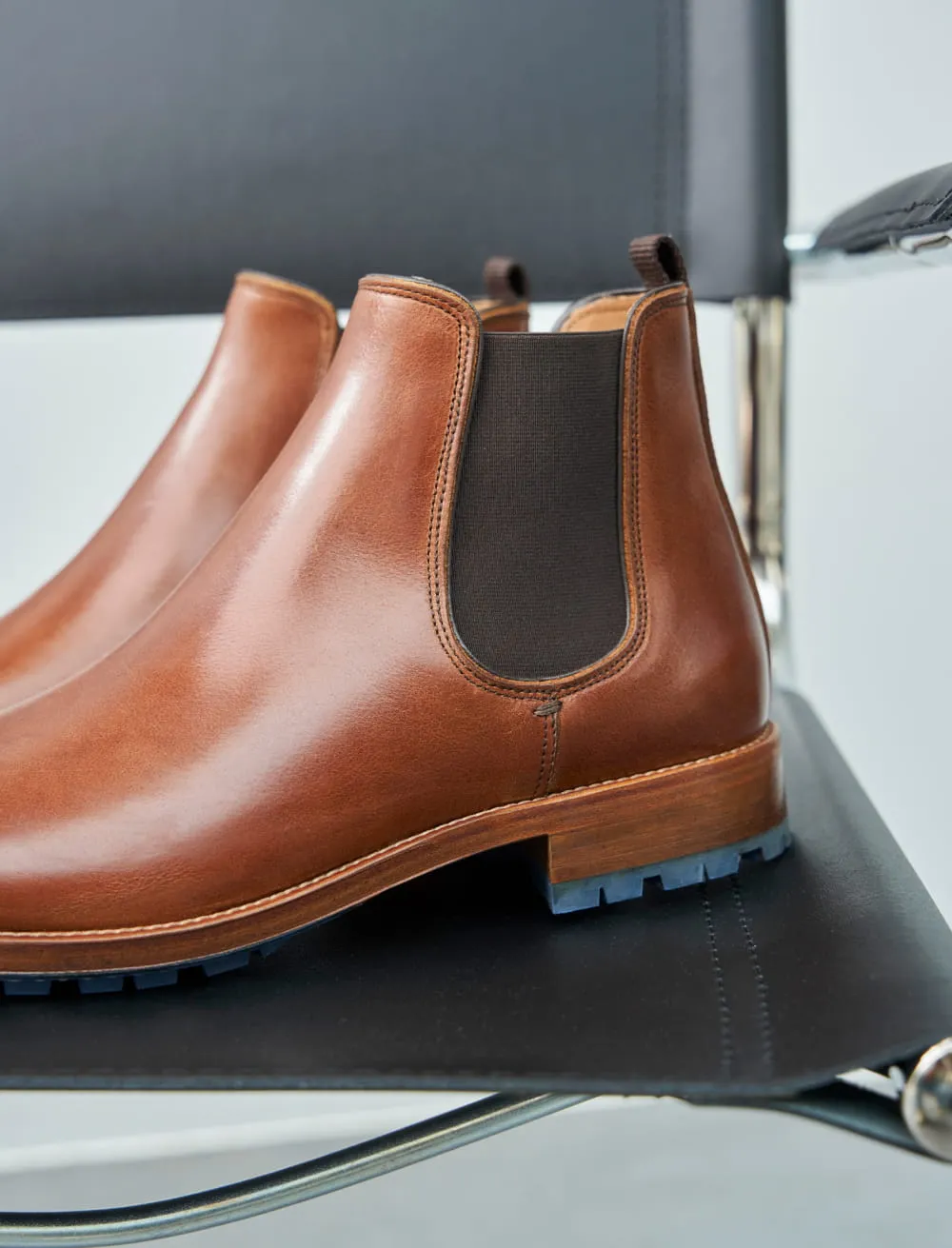 Bottines Chelsea à crampons pour homme: L'Homme Pressé Commando Cuir Cognac