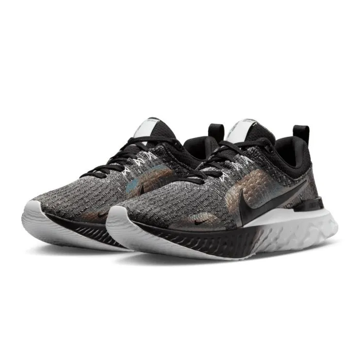 Chaussures de running Nike React Infinity 3 Premium W DZ3027-001 le noir