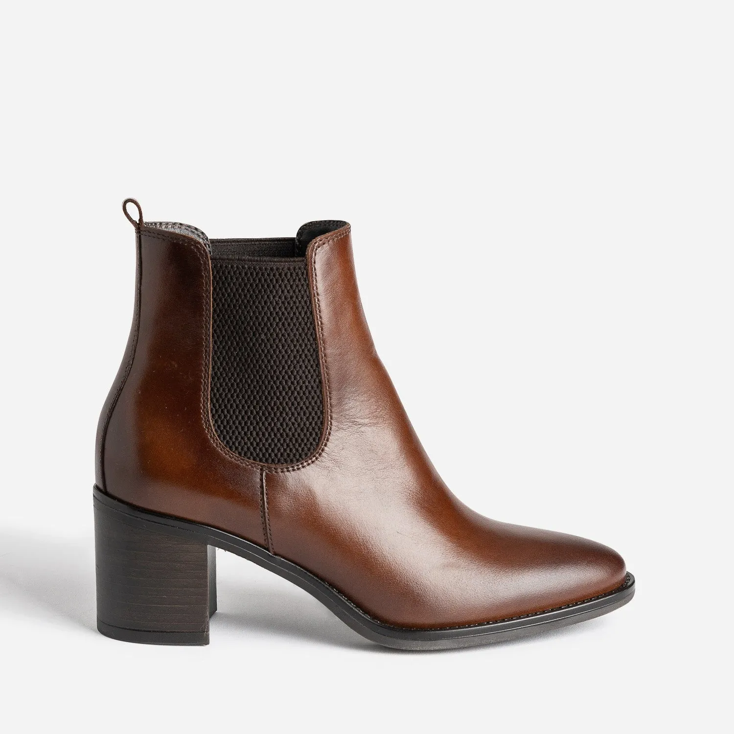 Chelsea boots cognac en cuir éco-conçu - Boots / bottines Femme | ERAM