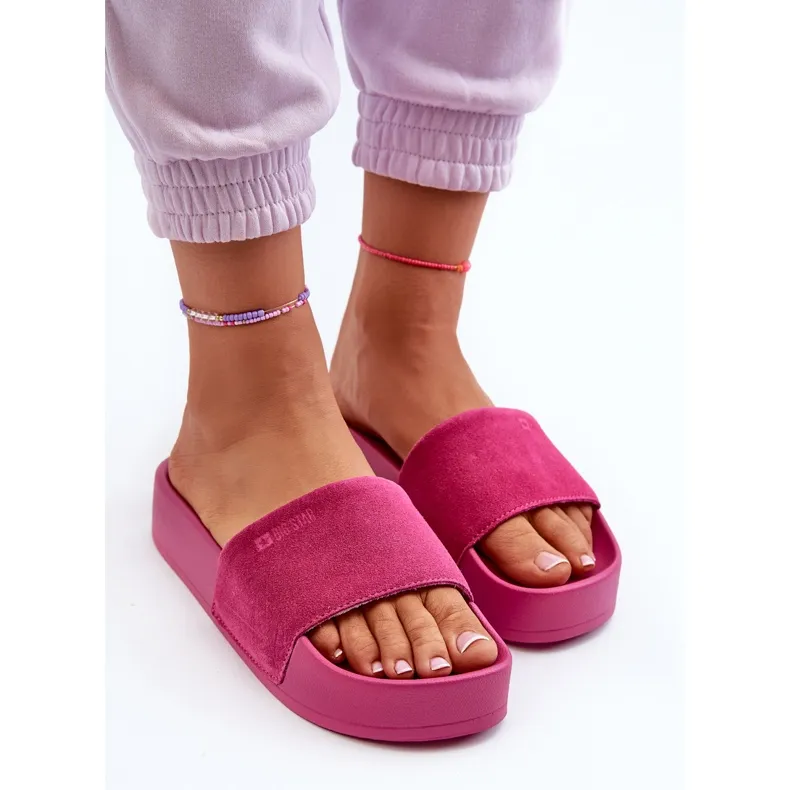 Claquettes en daim pour femmes sur la plateforme Big Star NN274A672 Fuchsia rose