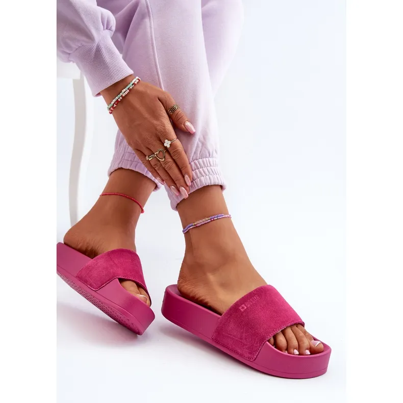 Claquettes en daim pour femmes sur la plateforme Big Star NN274A672 Fuchsia rose