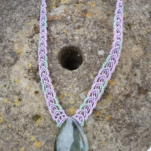 Collier macramé bicolore violet  gris et labradorite