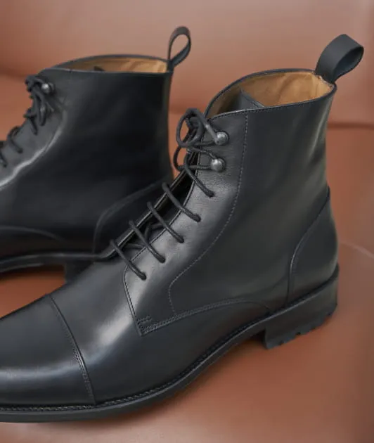 Combat boots pour homme: L'homme Inconscient en Cuir Lisse Noir