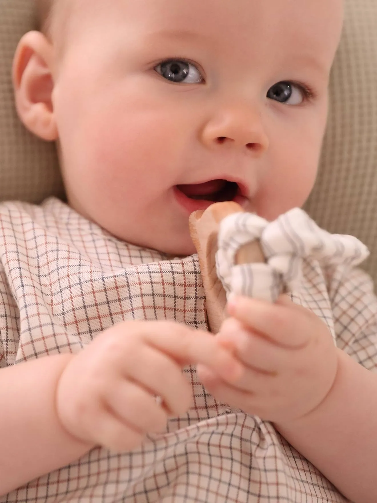 Ensemble t-shirt et pantalon en gaze de coton naissance vert de gris - Vertbaudet