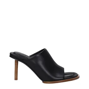 Jacquemus sandals femmes en cuir noir