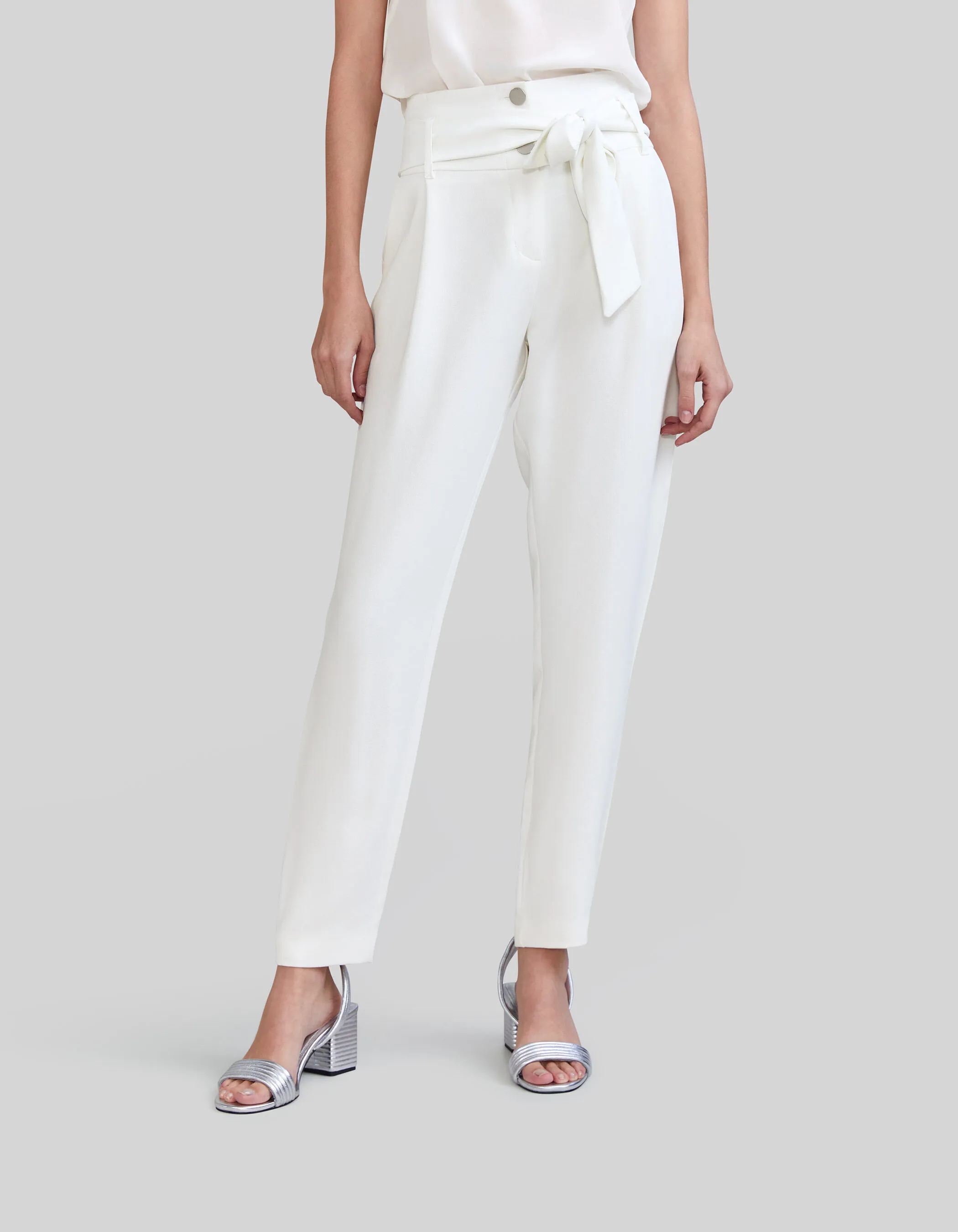 Pantalon blanc recyclé taille haute ceinturée Femme