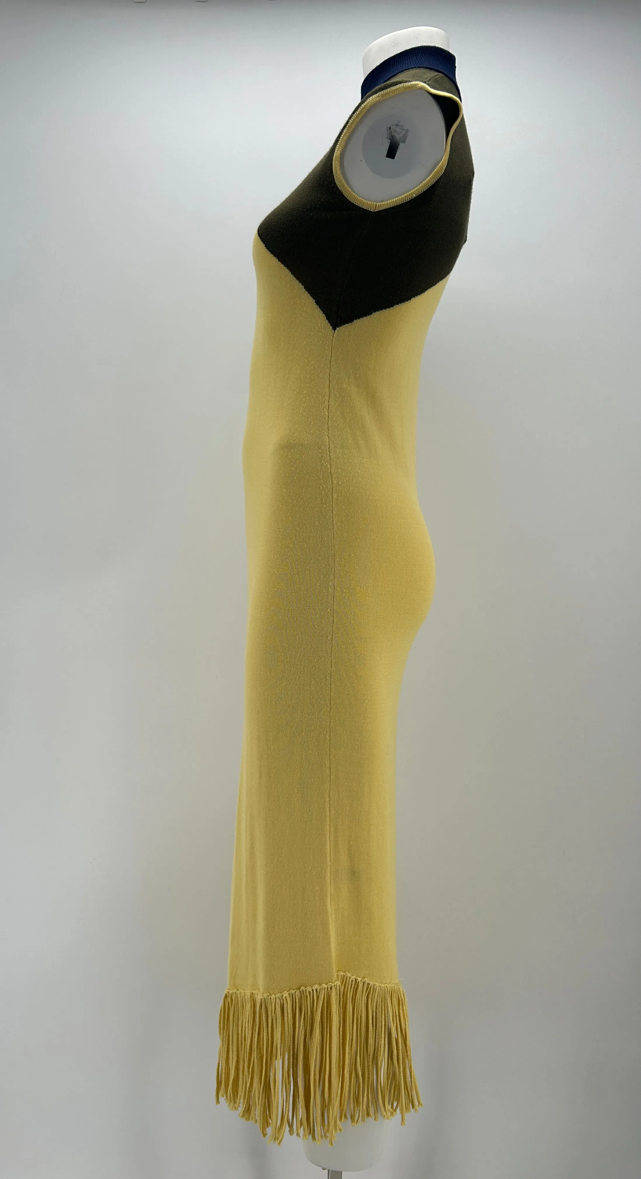 Robe midi asymétrique jaune à franges