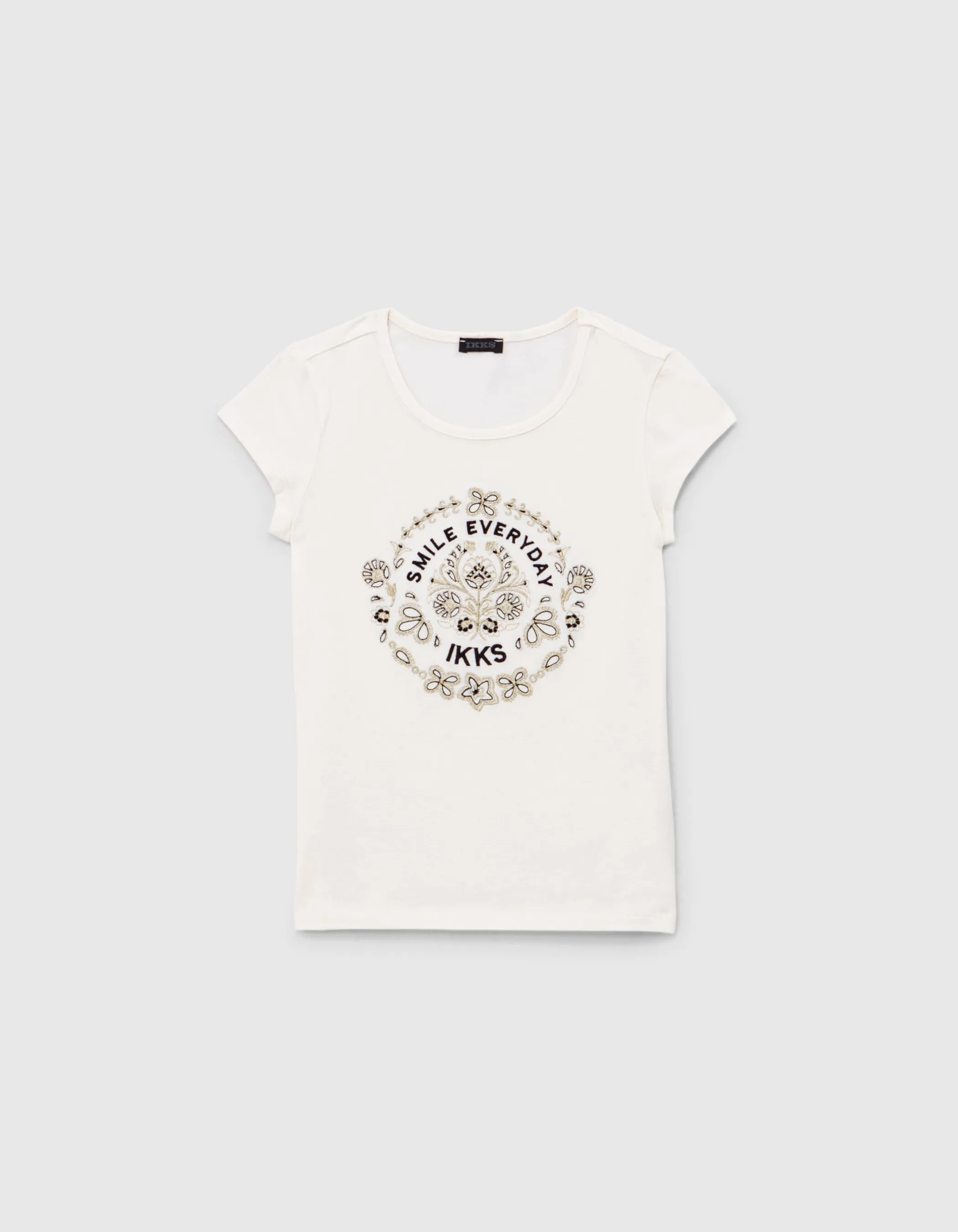 T-shirt blanc cassé broderies et message fille