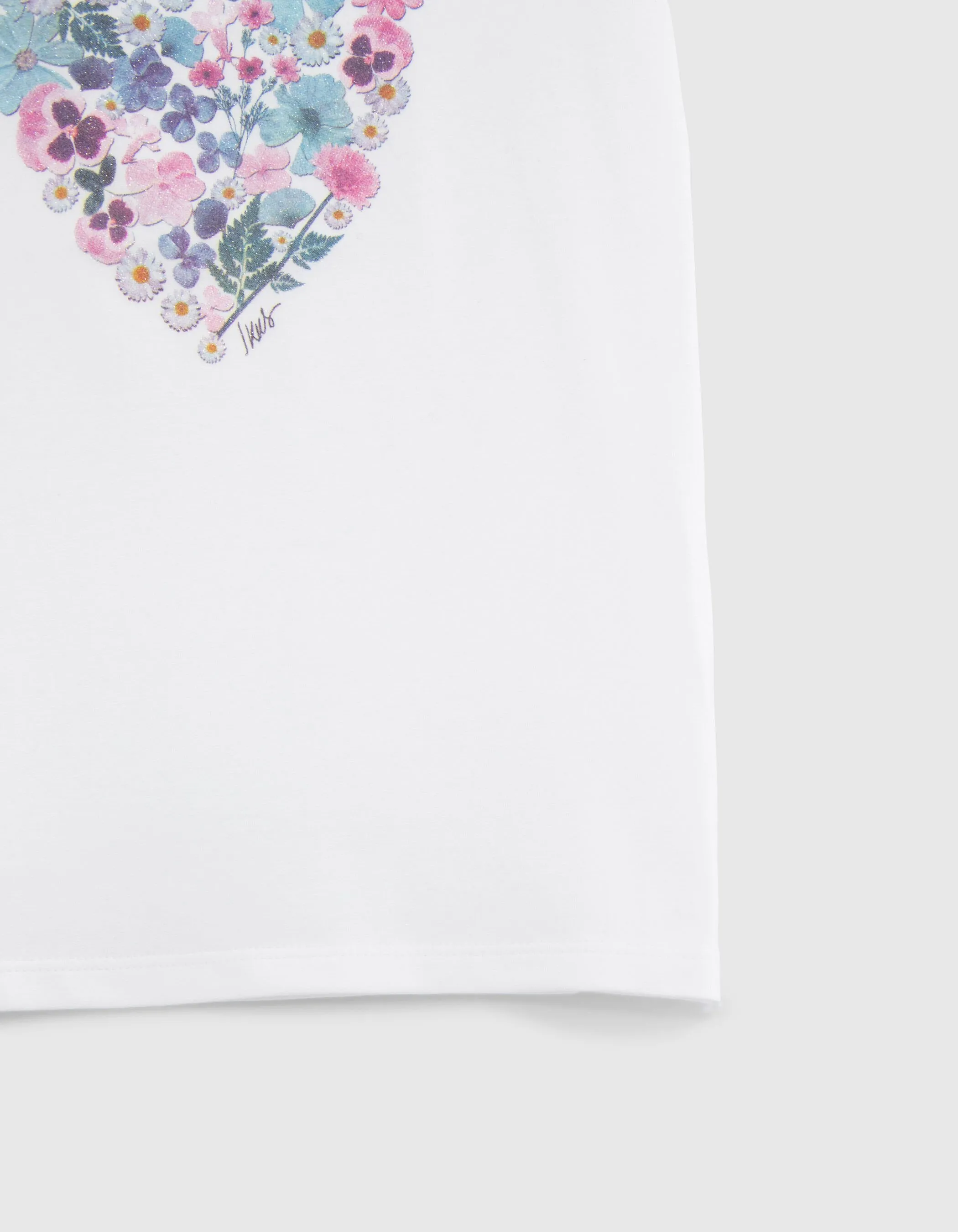 T-shirt blanc cœur en fleurs fille